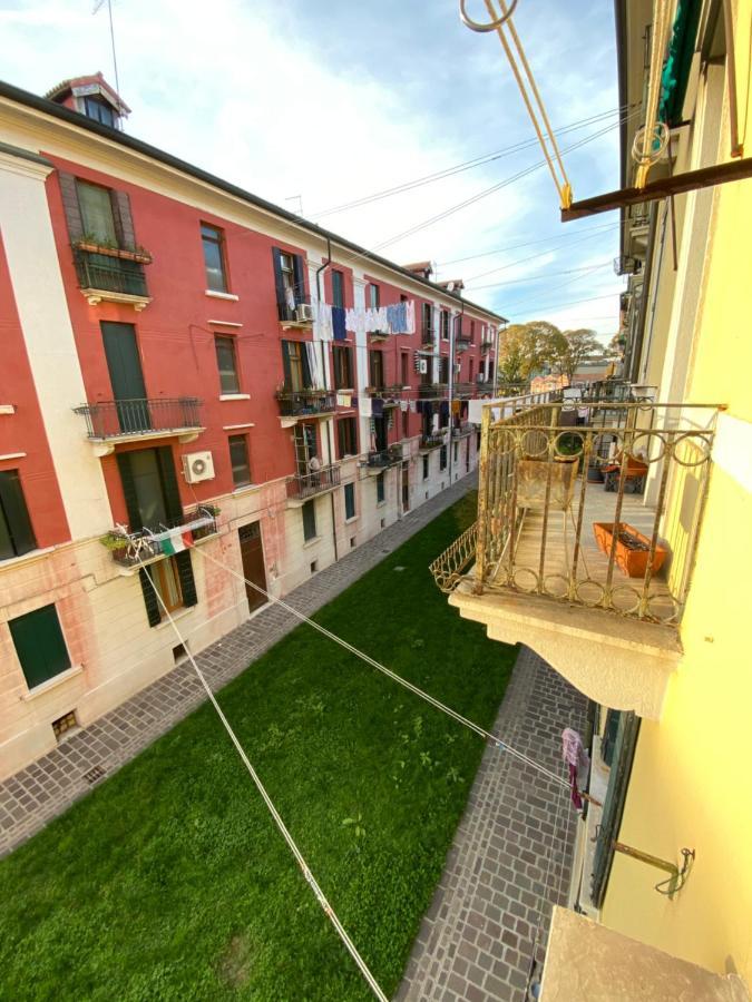 Ca' Santa Marta Apartment Veneza Exterior foto